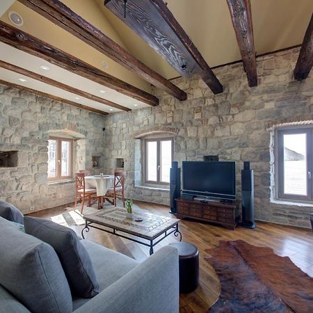 Kazerma Apartment Perast Exteriör bild