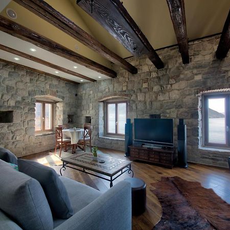 Kazerma Apartment Perast Exteriör bild