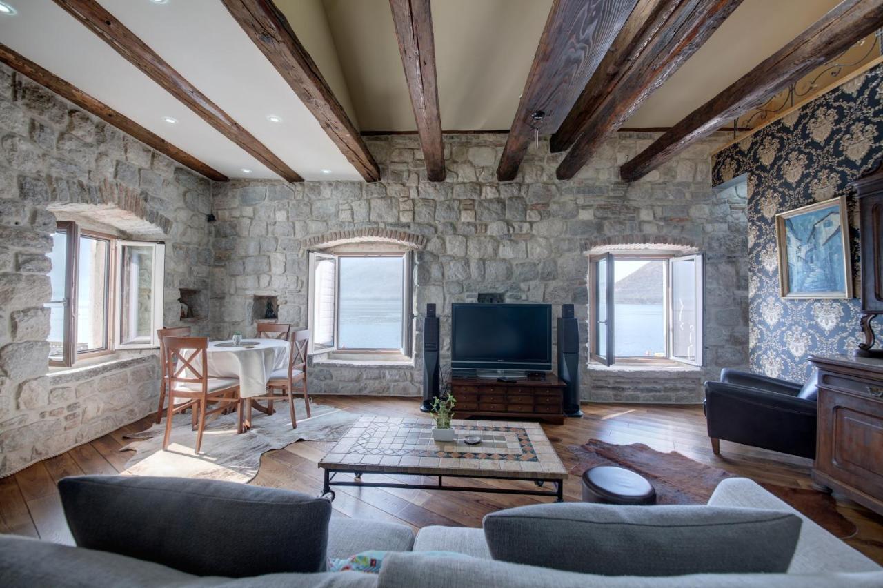 Kazerma Apartment Perast Exteriör bild